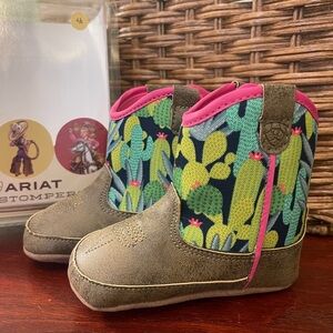 NEW 🌺 Ariat Lil Stompers Baby Boots Cactus Design